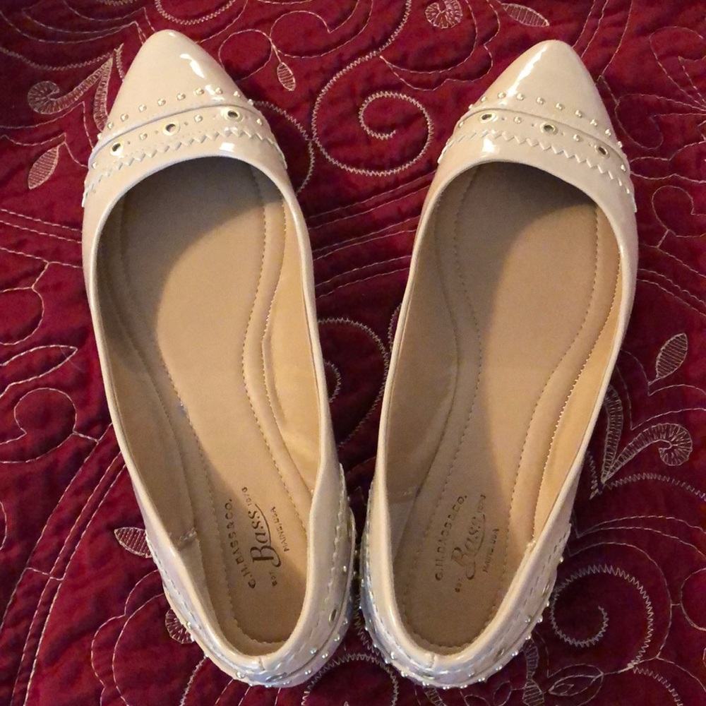 Nude Bass flats